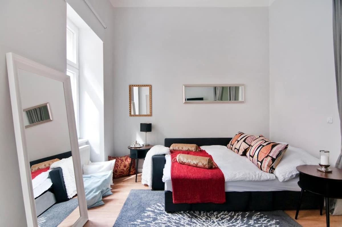 ⍟Luxurious And Bright⍟ 5 Min Walk To City Center Apartment Vienna Exterior photo